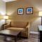 Comfort Inn & Suites near Six Flags - Lithia Springs