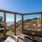 Above and Beyond! Hot tub! Endless Views! Rooftop Patio! Fast WiFi!! Dog Friendly!
