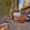 Lily Pad - Hot Tub! Private Dock! BBQ! Game Room! Walk to Town!! Fast WiFi!! Dog Friendly! - Guerneville