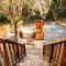 Redwood Retreat! Redwoods! Walk to River!! Hot Tub!! BBQ! Central Air!!