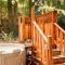 Redwood Retreat! Redwoods! Walk to River!! Hot Tub!! BBQ! Central Air!! - Guerneville