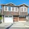 Sea Breeze! Walk to Beach!! In the Village! BBQ! Fast WiFi!! Dog Friendly!