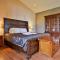 Tide Pool! PERFECT Location! AMAZING views! Short Walk to Beach! Hot Tub!! Game Room!! BBQ!! Fast WiFi!! Dog Friendly!