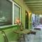 Vino Velo Retreat! Redwoods! Hot Tub!! Fire Table!! BBQ!! Game Room!! Fast WiFi!! Dog Friendly!!