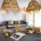 Luxury NissoVilla with Private Pool & Sea Views - 科林比亚