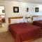 Budget Host Inn - آيرونوود