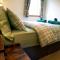 Hill View 2 bedroom free parking