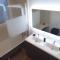 Appartement tout confort 2 chbres - 72m2 - avec terrasse et vue Pyrénées