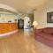 Super 8 by Wyndham Indianapolis Emerson