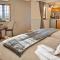 Haus Schwerinsburg Guest House