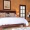 Haus Schwerinsburg Guest House