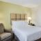 Candlewood Suites Virginia Beach Town Center, an IHG Hotel - Virginia Beach