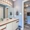 Waterfront Condo with Community Perks in Osage Beach - 欧塞奇比奇