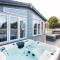 Sutton Lodge with Hot Tub