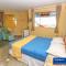 Casa a beira mar com 4 suites e muito conforto