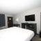 Clarion Pointe Statesville