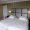 Cliff Hotel