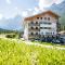 Hotel Dolomitenhof & Chalet Alte Post