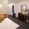 Hotel Annex Inn
