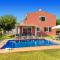 Villas Nura