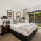 Central Queenstown 3-Bed Villa by Staysouth