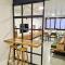 Apartamento Artístico - Garagem - Ar Condicionado - Excelente Localização