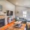 Walk to Shore: Updated Buzzards Bay Cottage!