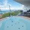 Condominium T-Room