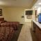 Black Hawk Motel & Suites - Wisconsin Dells