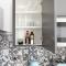 New central seafront apartment- stunning sea views