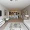 Luxury Condos at Anton Menlo w Pool & Amenities