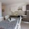 Apartment in Crikvenica 34970 - 茨里克韦尼察