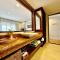 Amun Ini Beach Resort & Spa