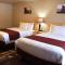 Woodside Dells Hotel & Suites - Wisconsin Dells