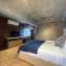 Loft122 Hotel