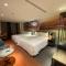 Lihpao T11T12 Hotel