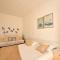 Apartment in Duce with sea view, terrace, air conditioning, Wi-Fi (3425-3) - 杜埃