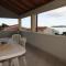 Apartments by the sea Milna, Vis - 8896