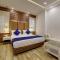 GOLDEN TREE - Noida