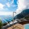 VILLA LA TAGLIATA spectacular jacuzzi tub amazing view and private parking garage