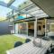 Central Location - Contemporary 2 Bedroom Aptm
