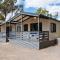 Golden Country Motel and Caravan Park