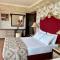 LAUR HOTELS Experience & Elegance