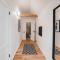 Big Design Apt - Sleeps 12 - Best Location - Riga
