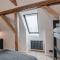 Big Design Apt - Sleeps 12 - Best Location - Riga