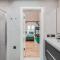 Big Design Apt - Sleeps 12 - Best Location - Riga