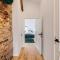 Big Design Apt - Sleeps 12 - Best Location - Riga