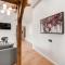 Big Design Apt - Sleeps 12 - Best Location - Riga