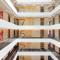 Ramada Encore by Wyndham Muscat Al-Ghubra - 马斯喀特