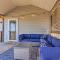 Bright Asheville Retreat with Hot Tub and Decks! - أشفيل